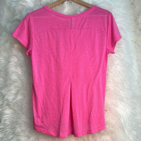 Under Armour pink pocket T-shirt - Picture 5 of 5